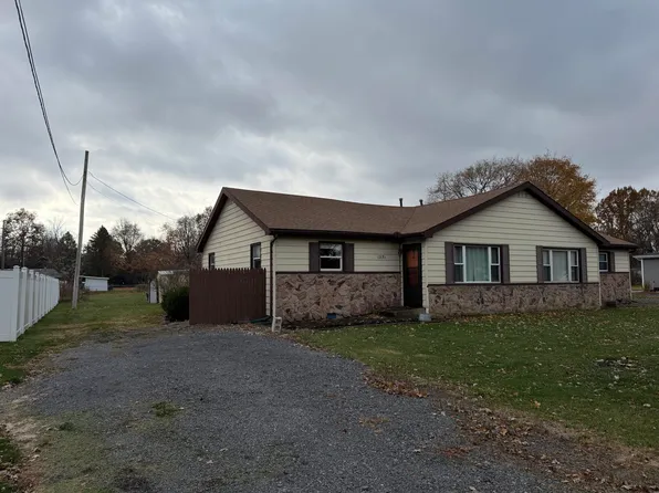 1333 Sunset Ave, Porter, IN 46304