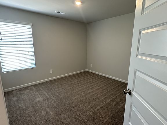 5th image of 4121 Hudson Ct #1