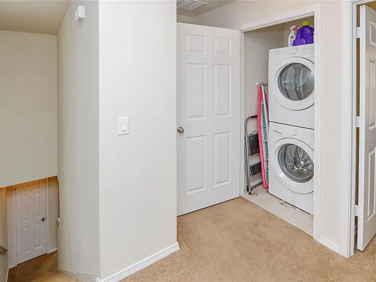 4724 Somerset Hill Ln — Photo 16