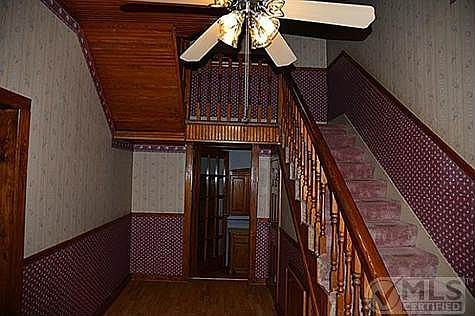 5th image of 830 Cantrell St
