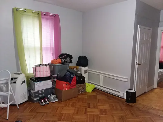 Rented by Signature Property Realty | media 14