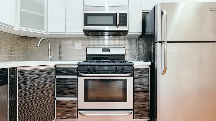 Rented by Nooklyn NYC LLC | media 7