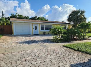 1009 SE 5th St, Deerfield Beach, FL 33441