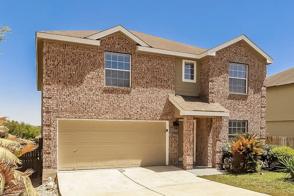 4 bed, 2.5 bath, 3026 sqft, $2,175 — Photo 4