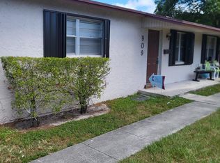 909 Hansen St, West Palm Beach, FL 33405
