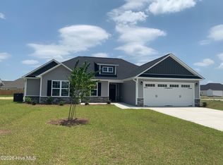 611 Barlowe Ln, Jacksonville, NC 28546
