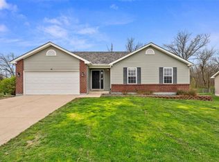 40 Colton Jesse Dr, Winfield, MO 63389