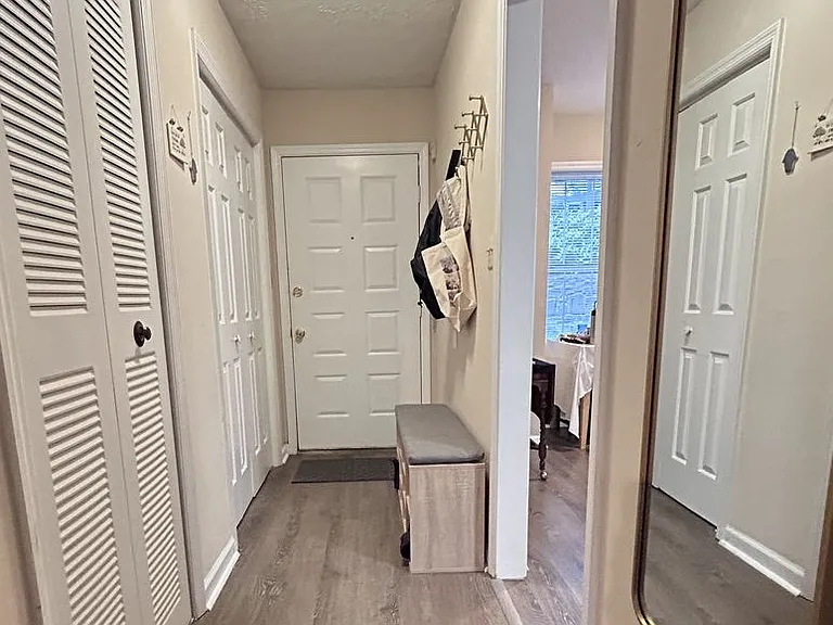 1378 N Crossing Dr NE — Photo 2