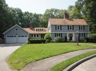 4 October Ln, Lynnfield, MA 01940