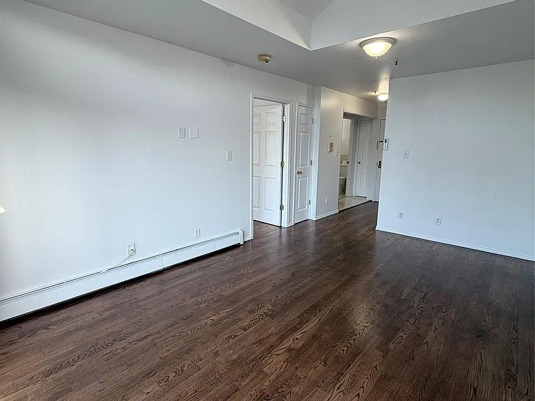 10804 35th Ave #3F — Photo 3