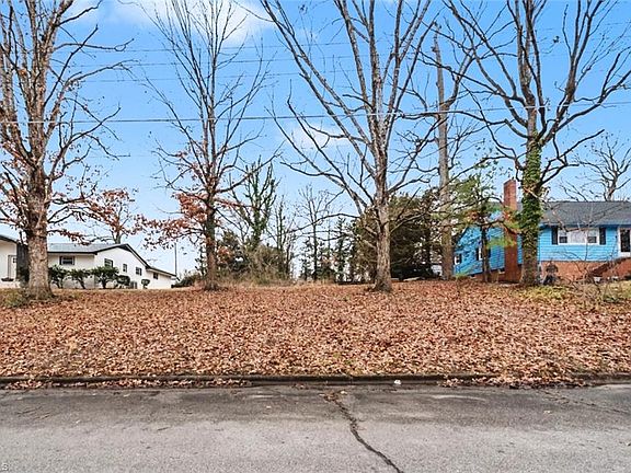 3rd image of 603 Spruce St