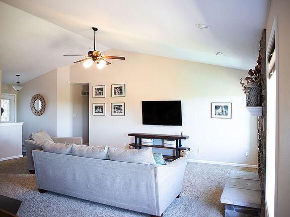5th image of 3820 Snowball Cir