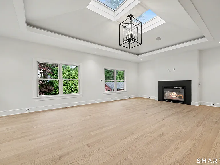 15 Shorelands Pl — Photo 4
