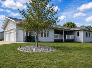 1114 S 6th Ave W, Beaverlodge, AB T0H 0C0