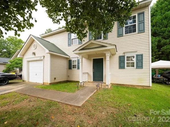 12817 Lismorre Castle Ct, Charlotte, NC 28273