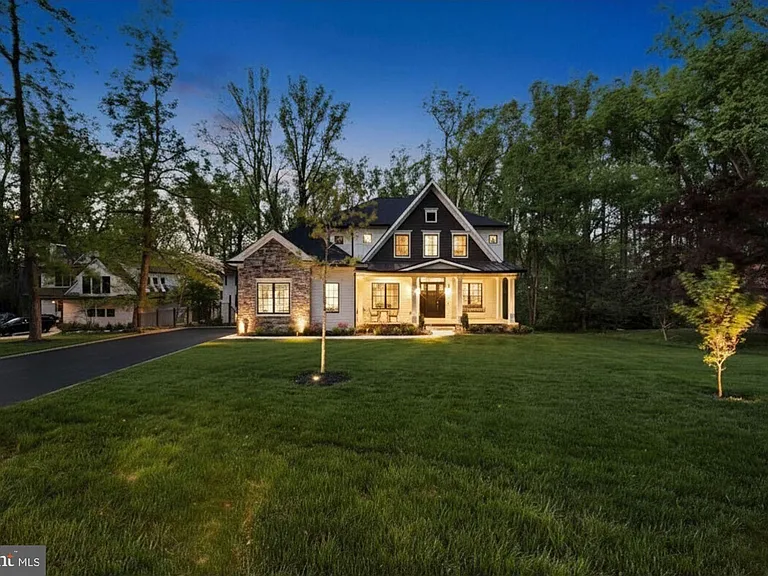 7002 River Oaks Dr — Photo 41