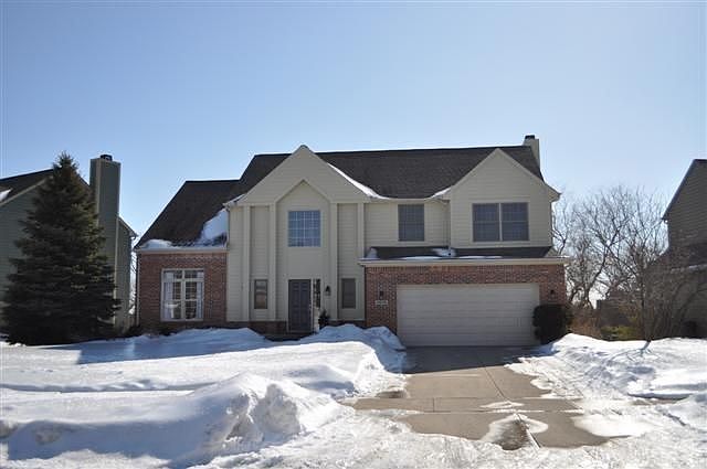 1st image of 3676 Highlander Way E