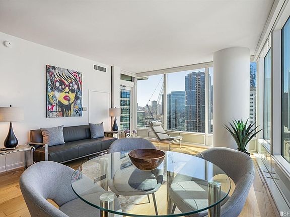 4th image of 425 1st St Unit 3106