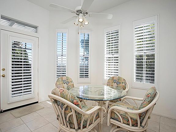 Enjoy breakfast and the views!