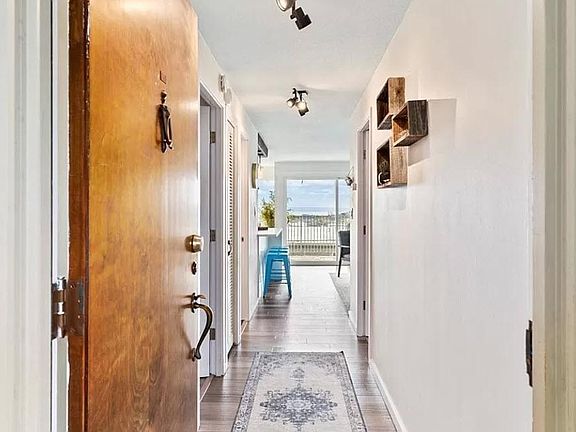 2nd image of 525 Belmont Ave E APT 3