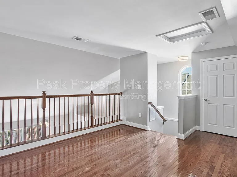 3823 Maher Mnr — Photo 28