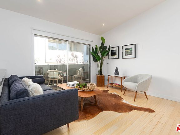 3rd image of 11634 Gorham Ave APT 203