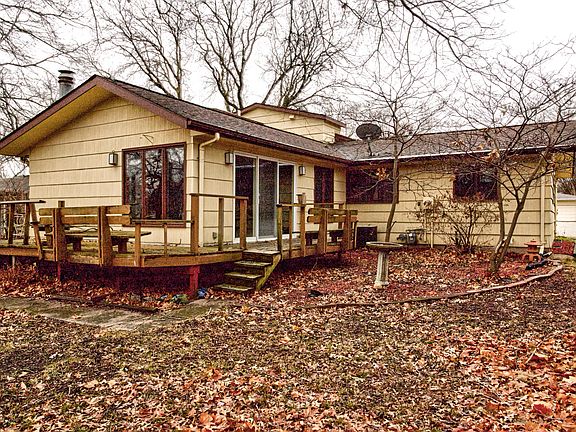 4th image of 215 E O'Neil Dr