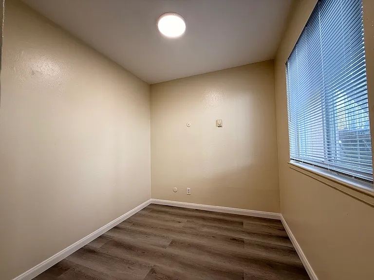 677 Villa St #1 — Photo 11