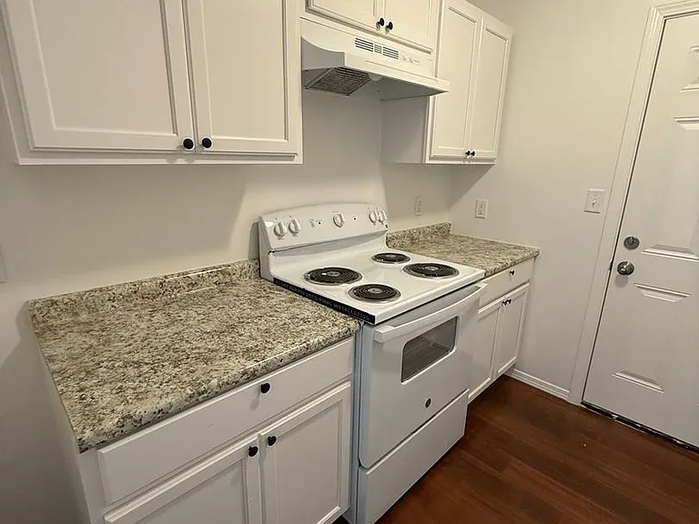 1043 Monet Dr — Photo 15