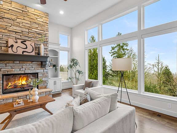 5th image of 1811 NW Cedar Ridge Dr