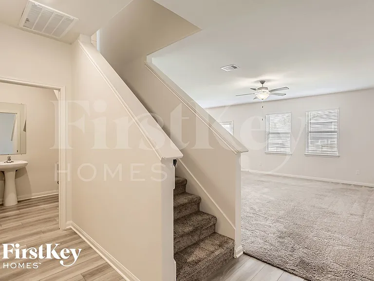 26732 Frost Dr — Photo 5