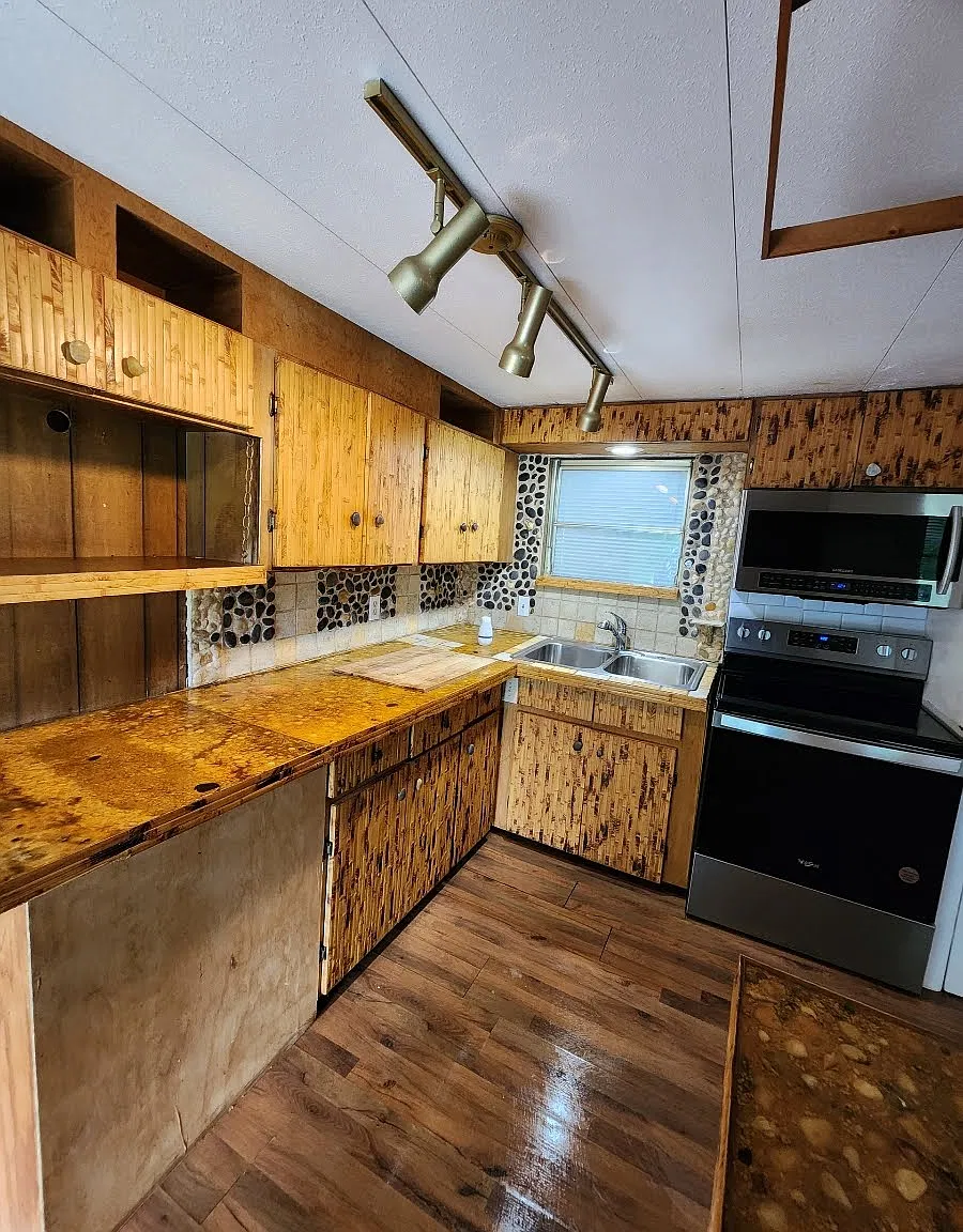 1590 SW 65th Ter — Photo 3