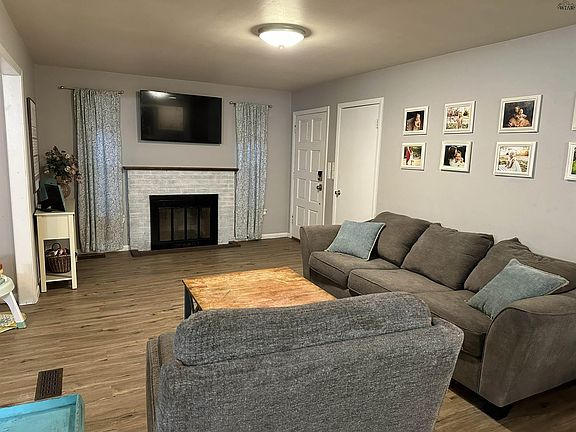 4th image of 4903 Lindale Dr