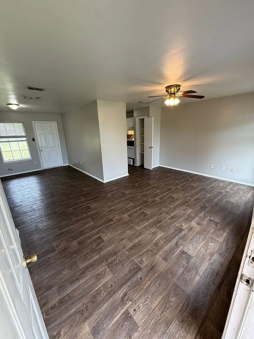 Building Photo - 14668 Foxridge