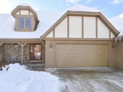 655 Machenry CIRCLE #B, Brookfield, WI, 53045