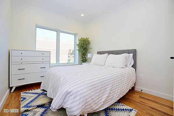 Rented by Citi Habitats | media 10