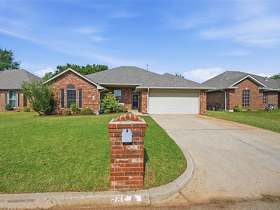 2nd image of 705 Cactus Ct