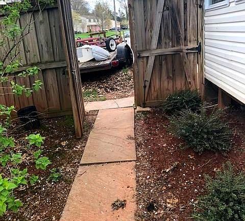 3rd image of 3992 Gumwood Ct