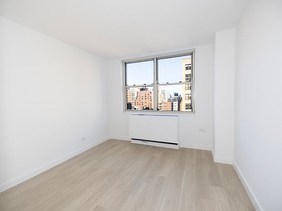 5th image of 154 E 29th St #606
