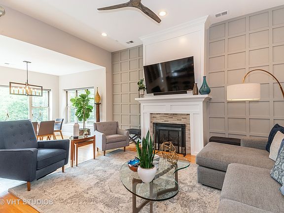 3rd image of 4447 N Magnolia Ave #3