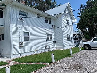 3rd image of 720 Walnut St APT 3C