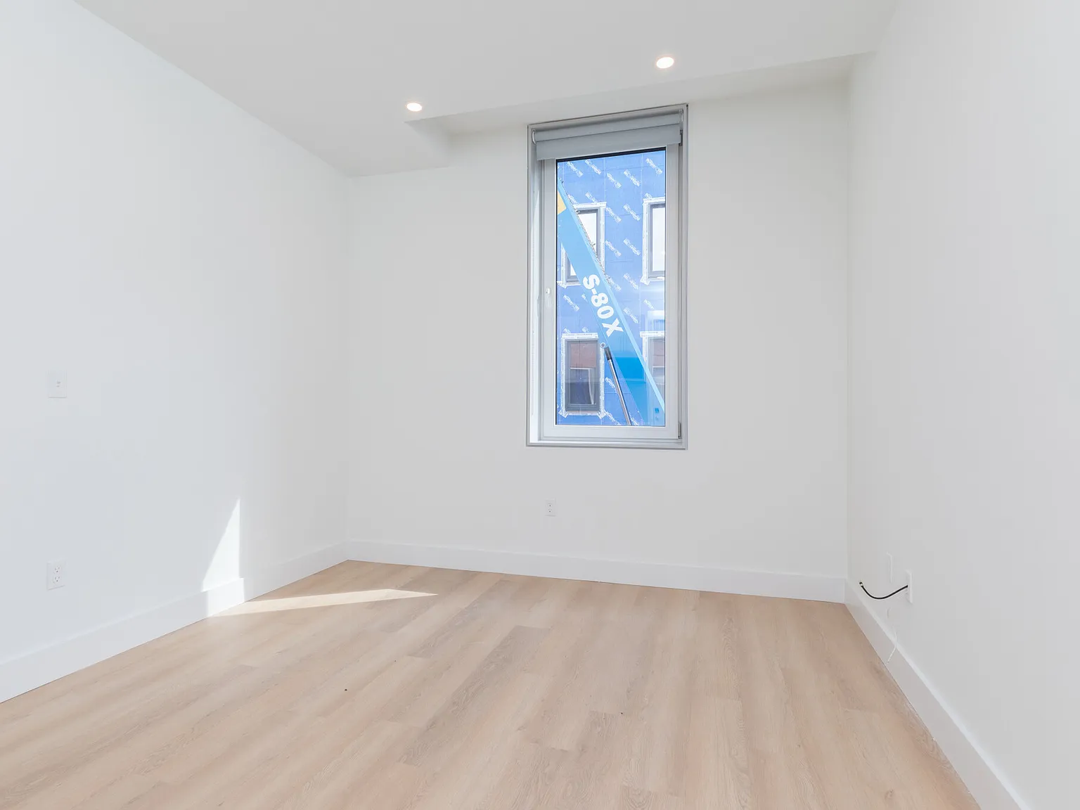 Studio, 402 sqft, $2,200 — Photo 3