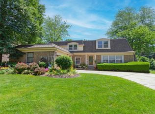 1217 S Patton Ave, Arlington Heights, IL 60005