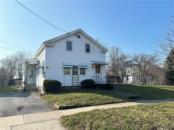 32 E 8th St, Oswego, NY 13126