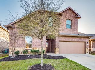 15801 Carlton Oaks Dr, Fort Worth, TX 76177