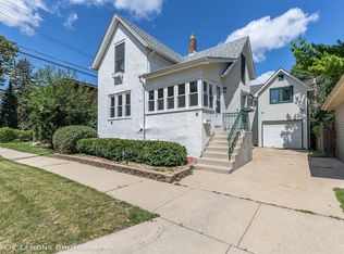 1046 Thomas St, Oak Park, IL
