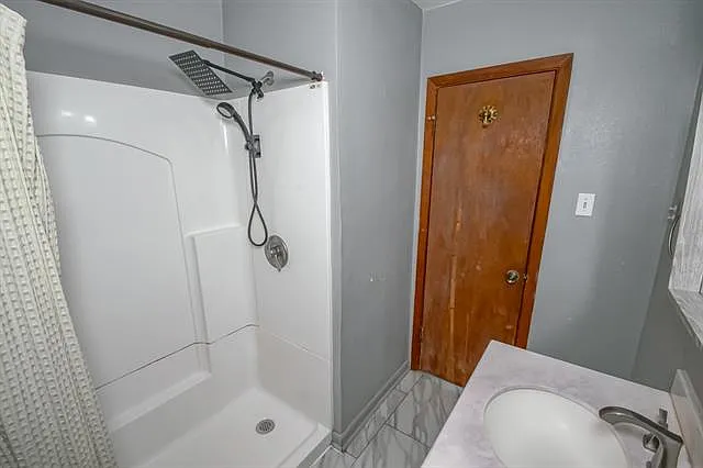 429 Olive Ave — Photo 6