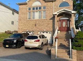 136 Clinton Pl, East Rutherford, NJ 07073