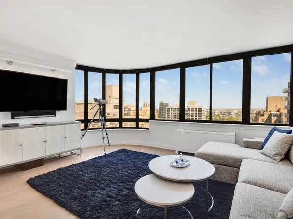 455 East 86th Street image 1 of 12