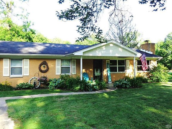 2nd image of 446 Woodside Dr